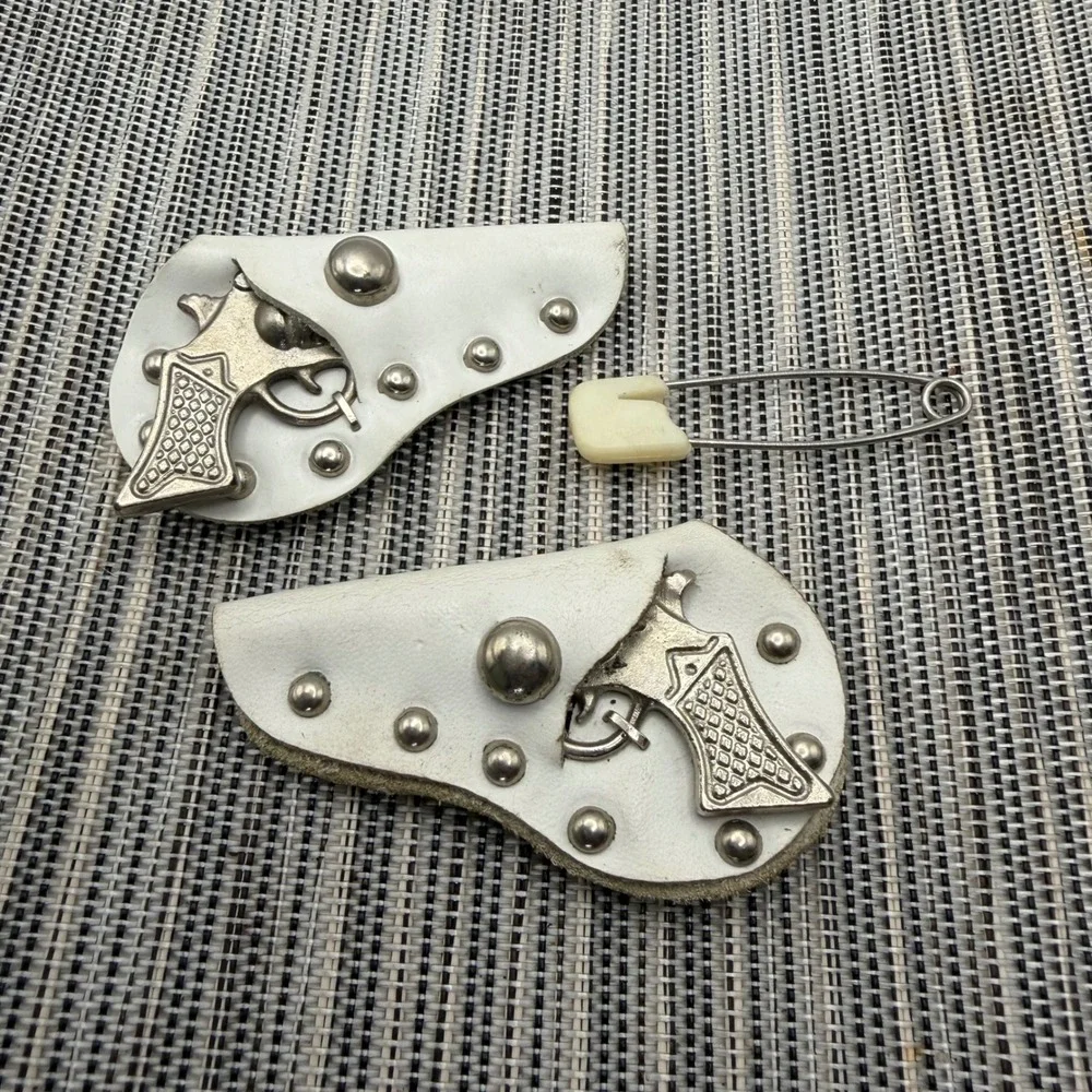 Vintage 50s Metal 6 Shooter Gun Diaper Clip Brooch White Studded Holster Set 2pc
